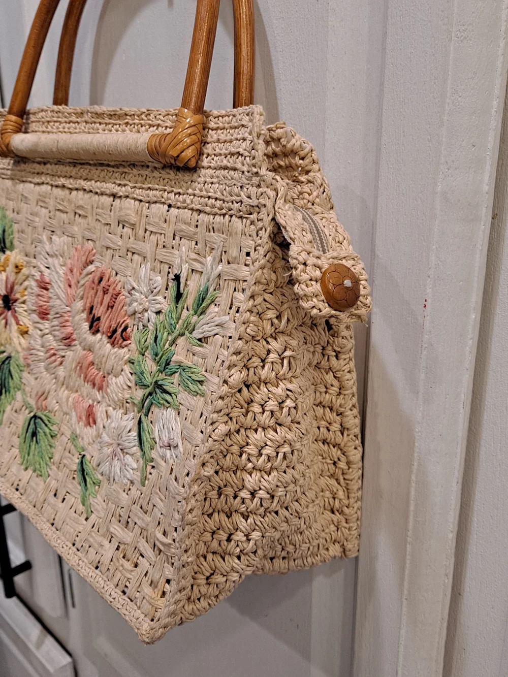 Fossil Vintage Woven Paper Straw Shoulder Bag Floral Pink Green Embroidery